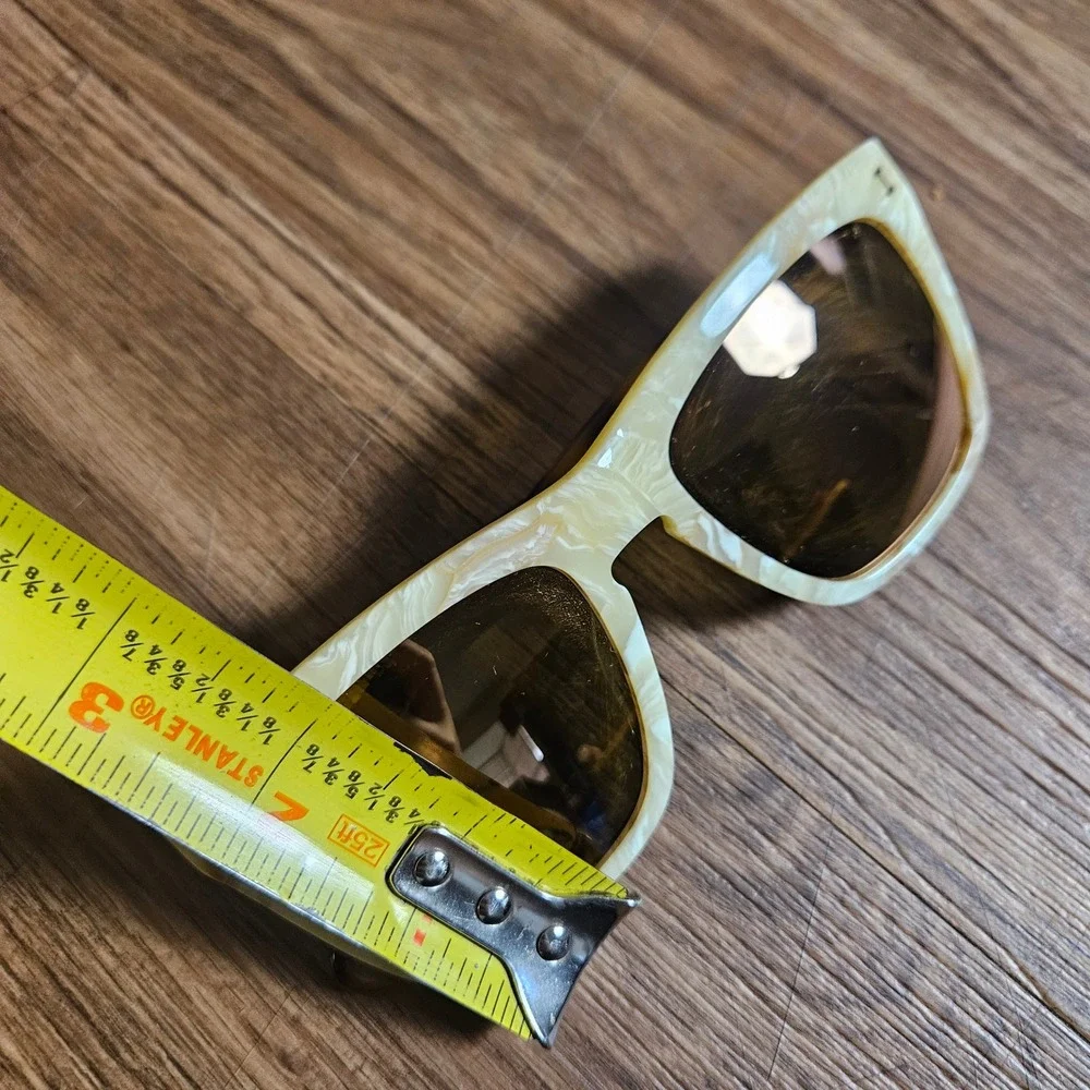 Illesteva Los Feliz C5 Sunglasses Cream Marble Tortoise Handmade Italy 55-19-145